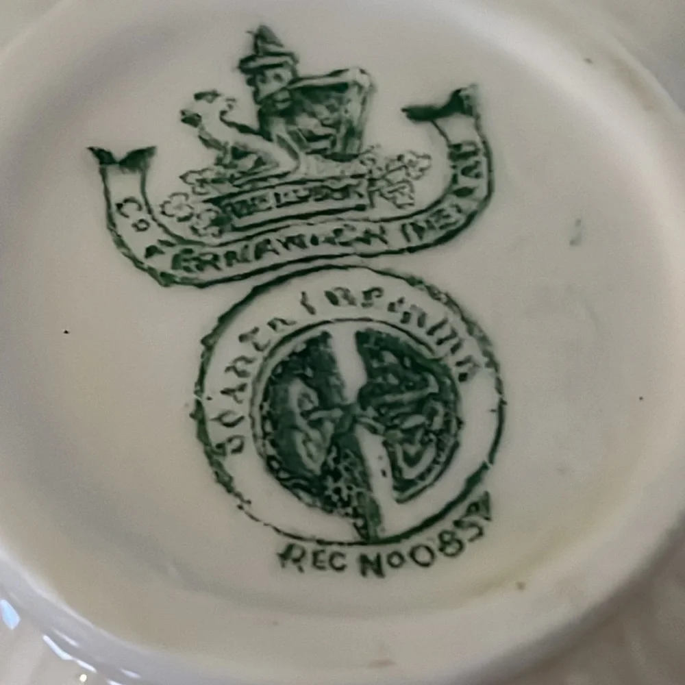 Lot 3 Vintage Belleek horseshoe ashtray creamer & vase